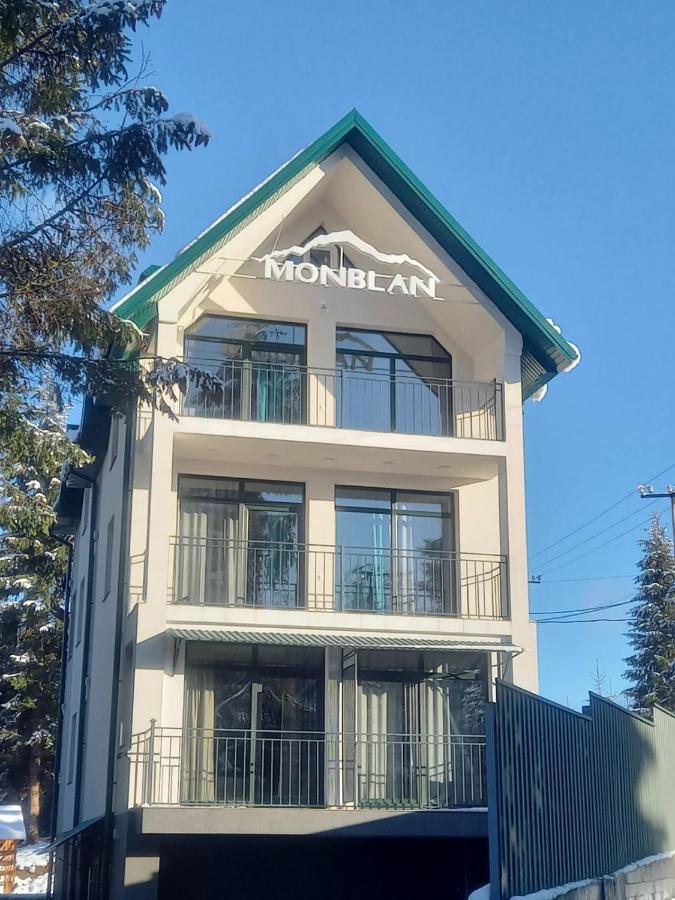 Отель Monblan Yablunytsya Bagian luar foto